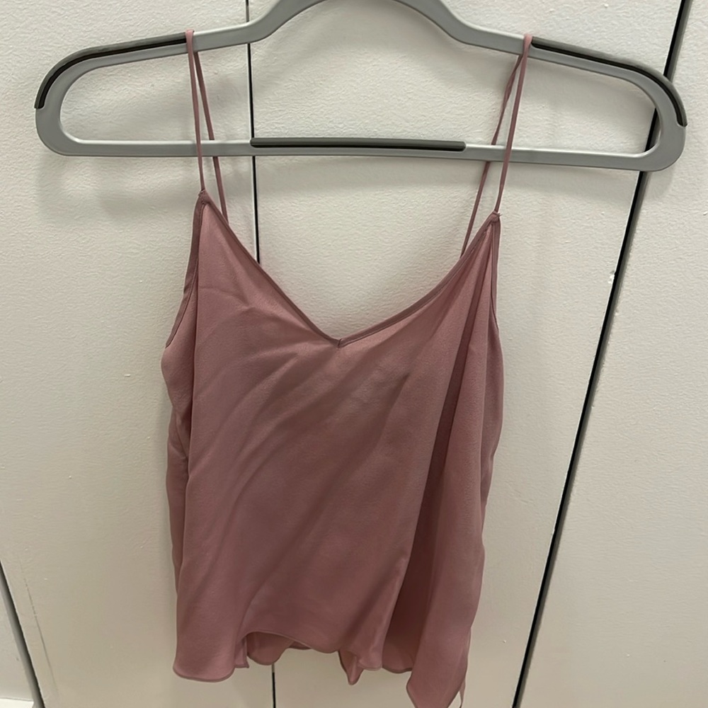 CAMI NYC light purple sleeveless blouse / tank with lace detail in back. size M